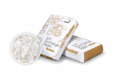 Organics removal resin RESINEX TPX4500 25 l/bag